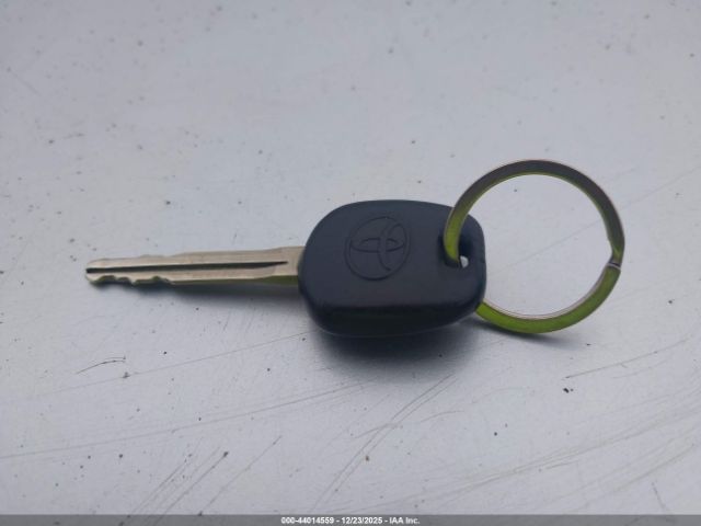 Toyota Corolla Ce Image 6