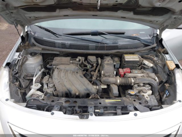 Nissan Versa 1.6 S Image 7