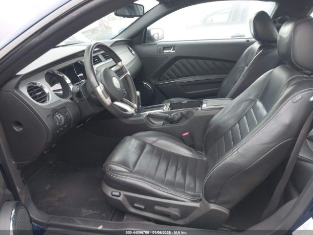 Ford Mustang Image 8