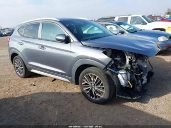  Salvage Hyundai TUCSON