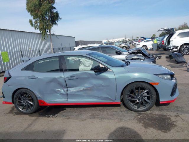 Honda Civic Sport Image 14