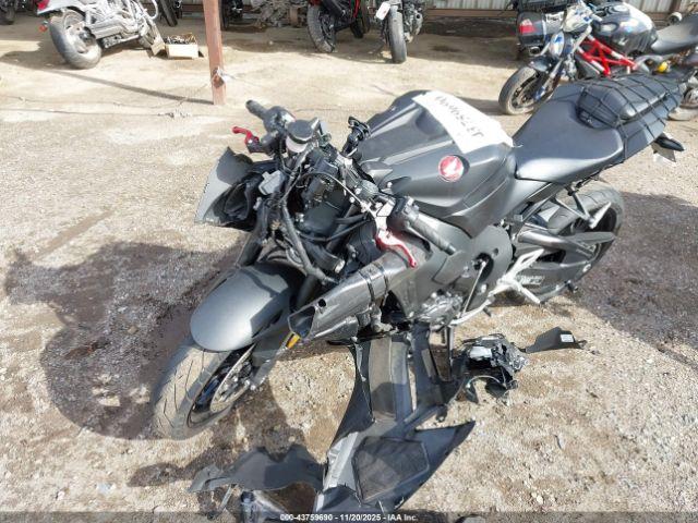 Honda Cbr1000 Rr Image 4