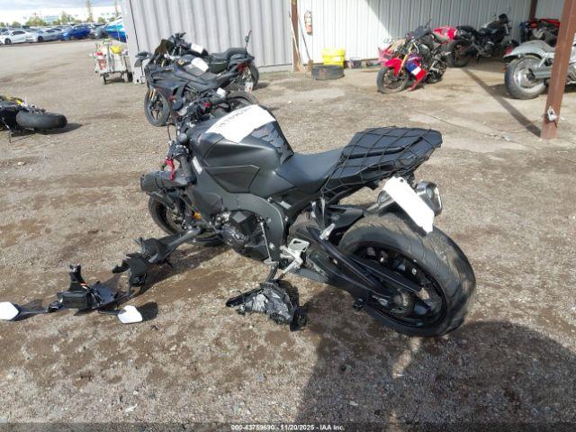 Honda Cbr1000 Rr Image 3