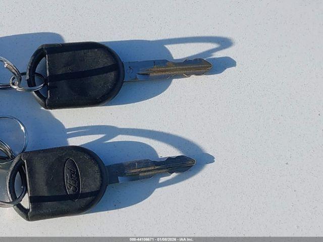 Ford Explorer Image 10