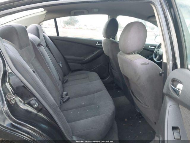 Nissan Altima 2.5 S Image 9