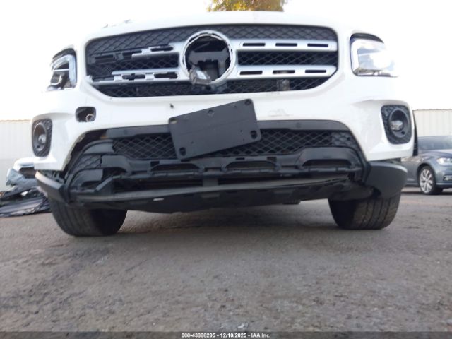 Mercedes-Benz GLB Image 5