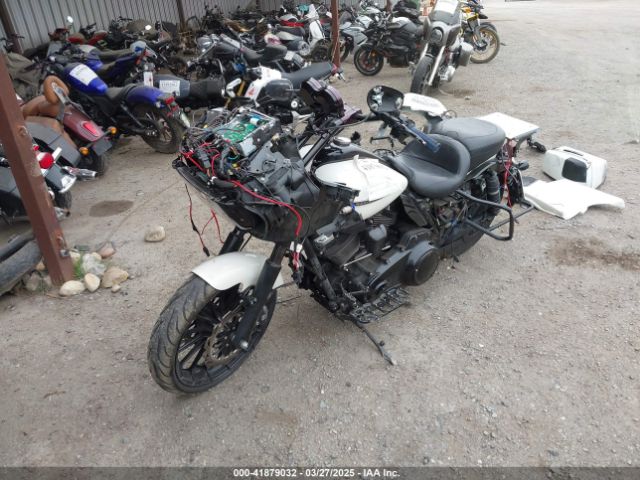 Harley-Davidson Fltrxs Road Glide Special Image 11