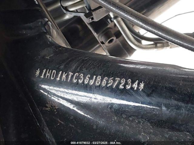 Harley-Davidson Fltrxs Road Glide Special Image 9