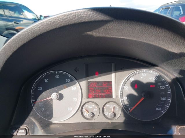 Volkswagen Rabbit 2-door Image 3