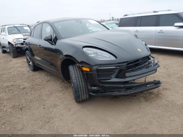 Porsche Macan T Image 1