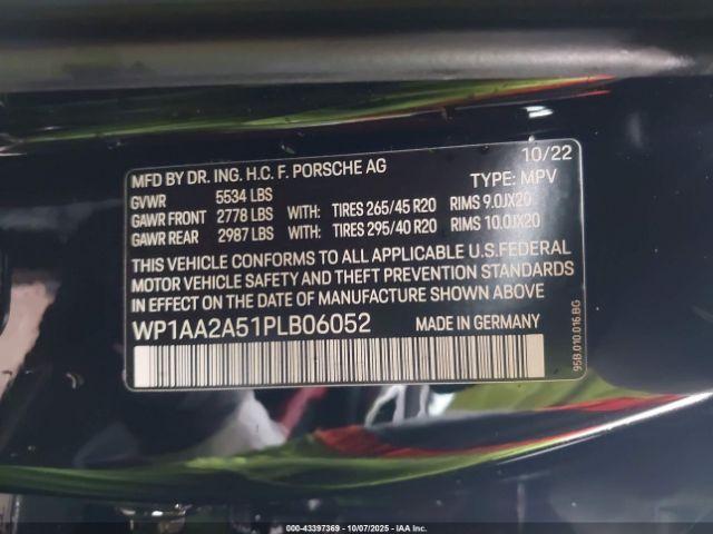 Porsche Macan T Image 8