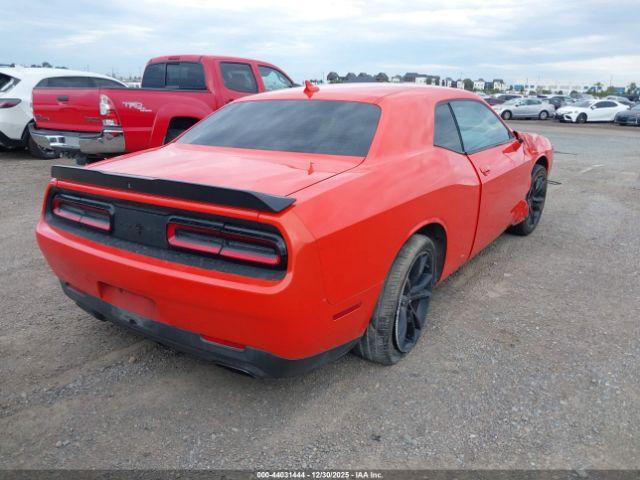 Dodge Challenger Sxt Image 4