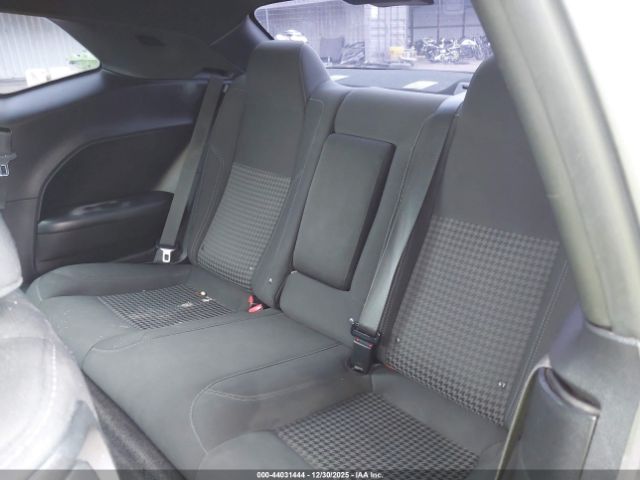 Dodge Challenger Sxt Image 15