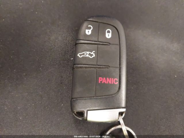 Dodge Challenger Sxt Image 13