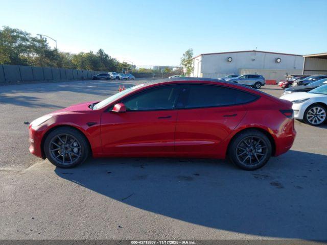 Tesla Model 3 Rear-wheel Drive Image 17