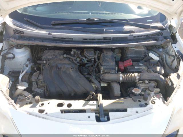 Nissan Versa Sv Image 6