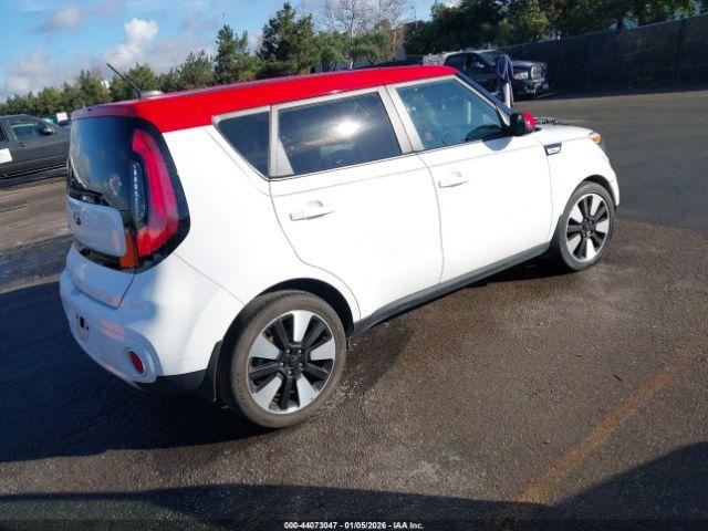 Kia Soul + Image 10