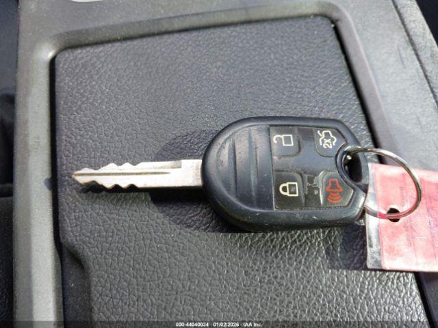 Ford Mustang V6 Image 12