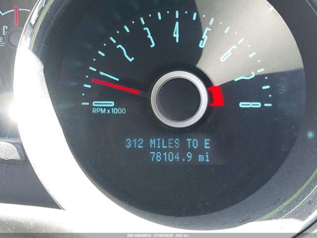 Ford Mustang V6 Image 15