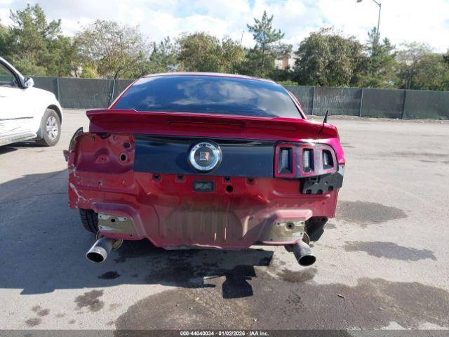 Ford Mustang V6 Image 4