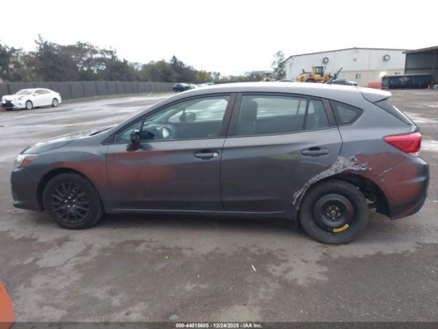 Subaru Impreza 5-door Image 16