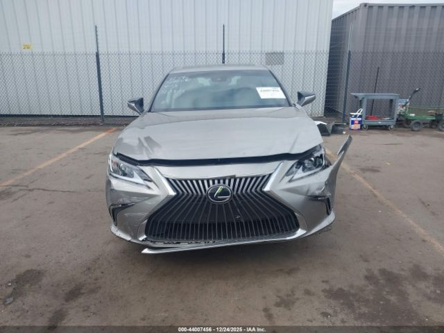 Lexus Es Image 11