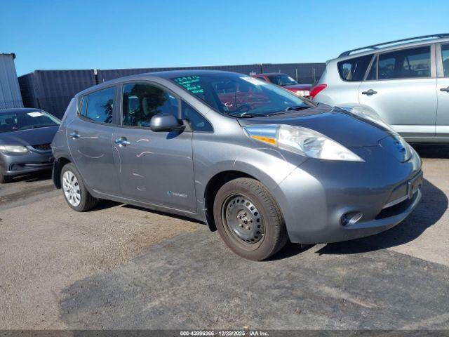  Salvage Nissan LEAF