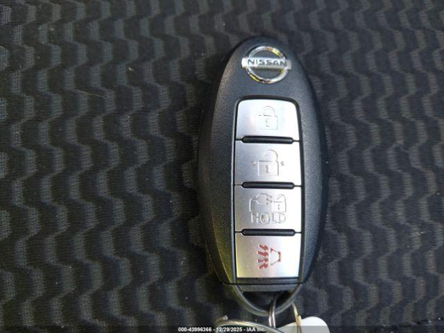 Nissan LEAF S Image 5