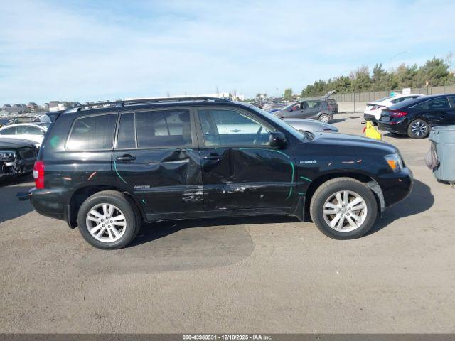 Toyota Highlander Limited V6 Image 14