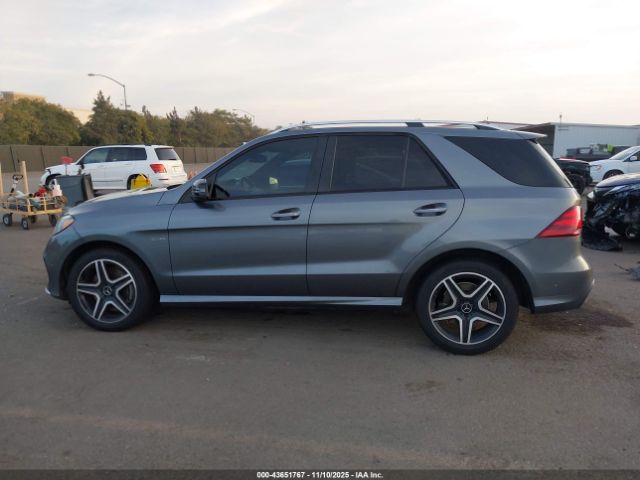 Mercedes-Benz GLE 4matic Image 6