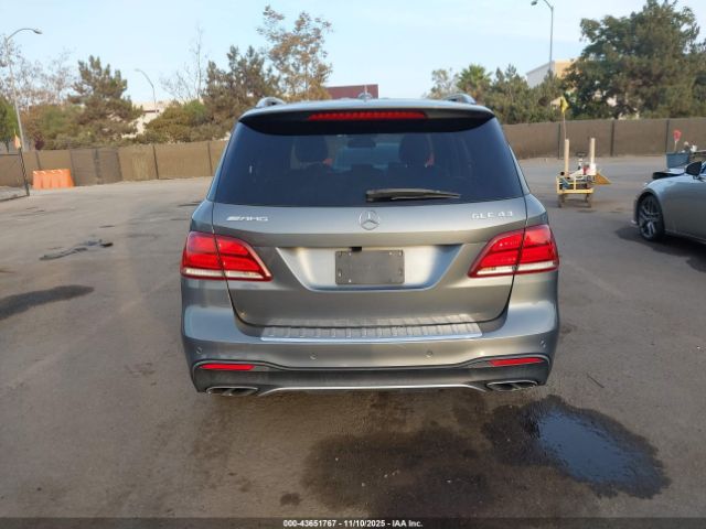 Mercedes-Benz GLE 4matic Image 8