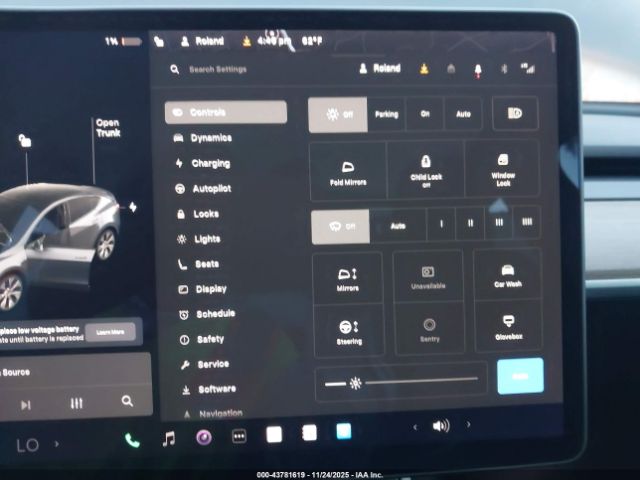 Tesla Model Y Long Range Dual Motor All-wheel Drive Image 14