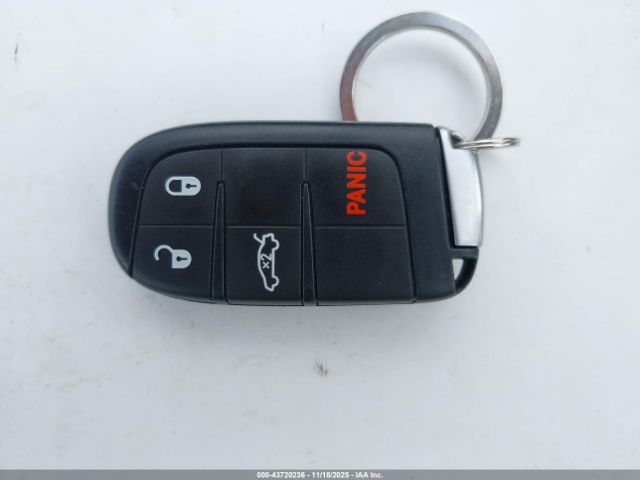 Dodge Challenger Sxt Image 14