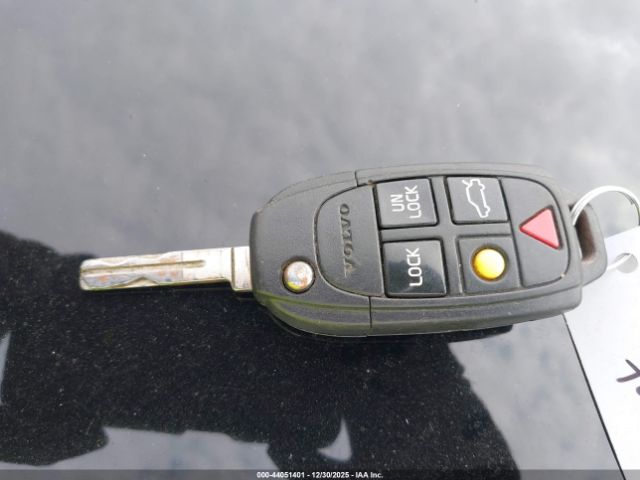 Volvo XC70 2.5t Image 5