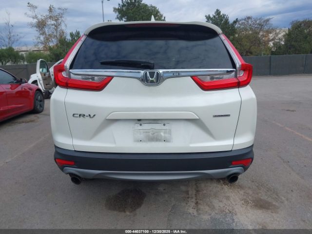 Honda CR-V Touring Image 13