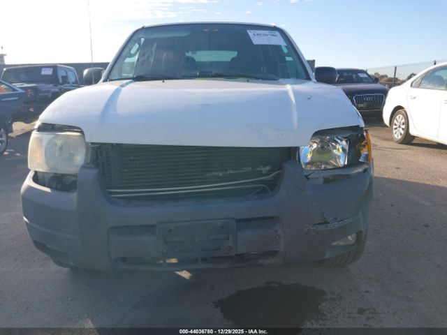 Ford Escape Xlt Image 10