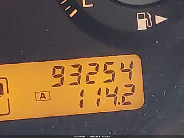 Nissan Versa 1.6 Image 13