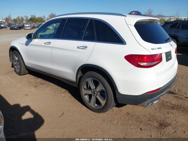 Mercedes-Benz GLC Image 14