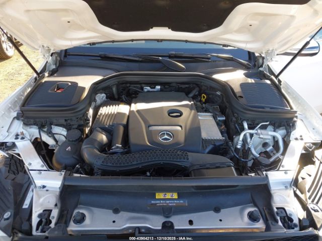 Mercedes-Benz GLC Image 16