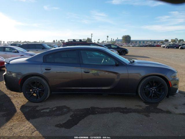 Dodge Charger Sxt Plus Rwd Image 12