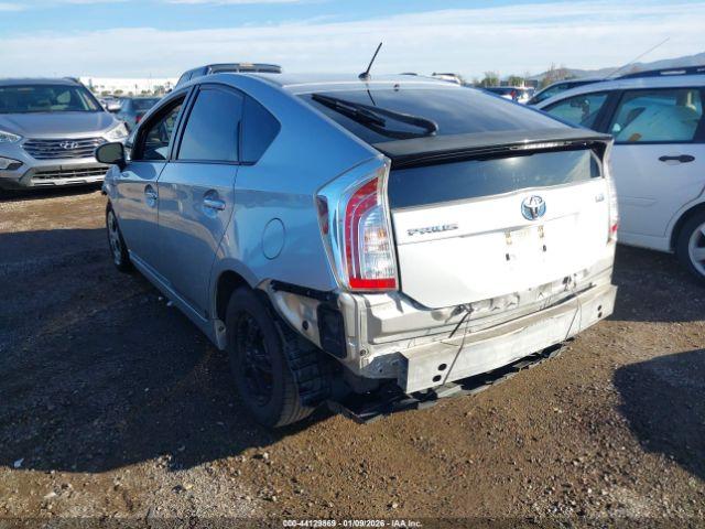 Toyota Prius Two Image 14