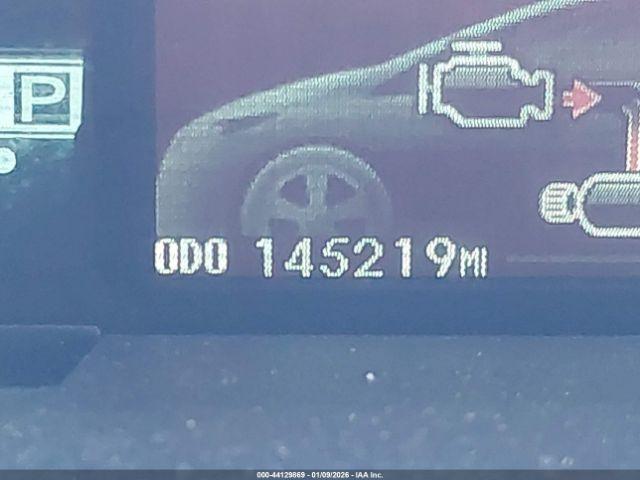 Toyota Prius Two Image 8