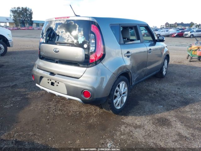 Kia Soul + Image 3
