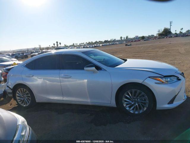Lexus Es Luxury Image 13